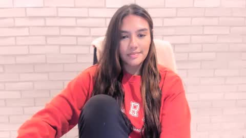 Val  -  online show from January 2025 04:44:01 AM