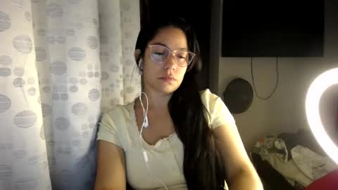 Snapshot of queenvictoria2023 chatting on June 2026 02:16:01 AM Paola online show from June 2026 02:16:01 AM