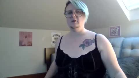 queerlyjaz online show from November 2025 10:56:01 PM