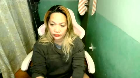 Snapshot of quelly40 chatting on August 2026 06:22:02 PM quelly40 online show from August 2026 06:22:02 PM