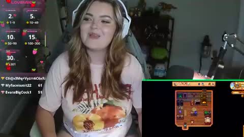Snapshot of quervoqueen1 chatting on June 2026 02:53:02 AM Bri online show from June 2026 02:53:02 AM