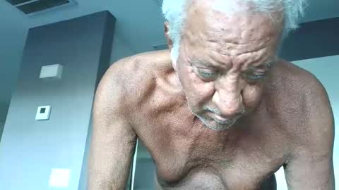 Jim online show from February 2026 12:21:01 AM