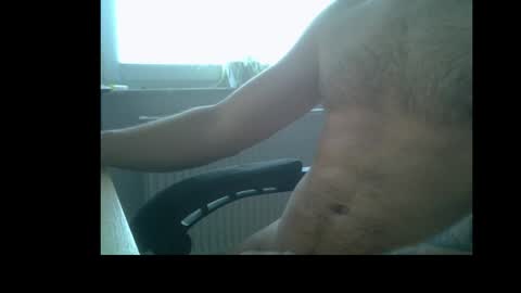 Snapshot of queutsch chatting on June 2026 06:59:01 AM queutsch online show from June 2026 06:59:01 AM