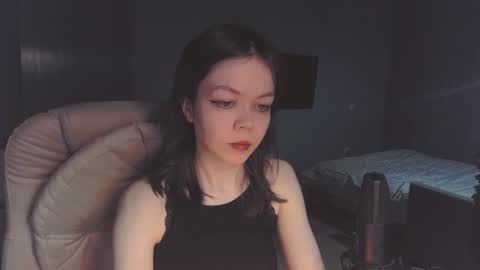 Snapshot of quietluxury chatting on June 2026 07:23:01 PM quietluxury online show from June 2026 07:23:01 PM