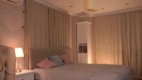 kiri online show from December 2025 04:14:02 PM