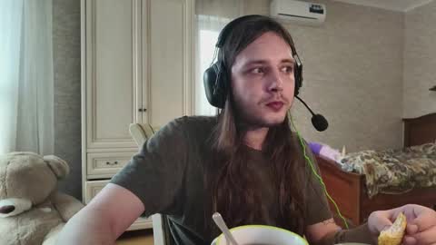 Snapshot of rabbitboyy1 chatting on September 2025 08:48:01 AM rabbitboyy online show from September 2025 08:48:01 AM