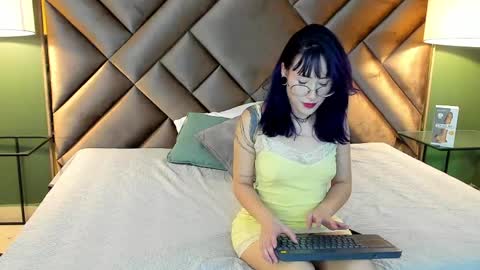  Rachel  online show from April 2026 09:30:02 PM
