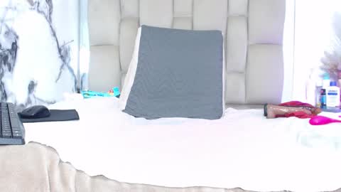 Snapshot of rachele_x chatting on February 2026 02:10:01 PM Rachel online show from February 2026 02:10:01 PM