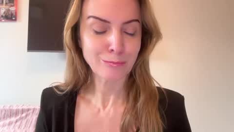 Rachel online show from February 2025 01:22:01 PM