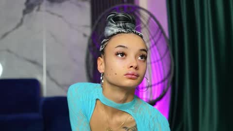 Ann online show from October 2025 05:42:02 AM