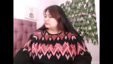 radiantgoddes online show from November 2025 02:00:01 PM