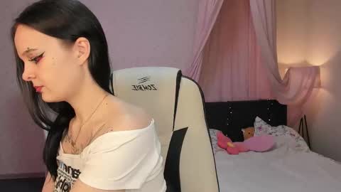 Cassie online show from October 2025 11:10:01 AM