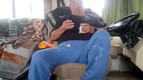Radioman for fun online show from April 2026 04:33:02 PM