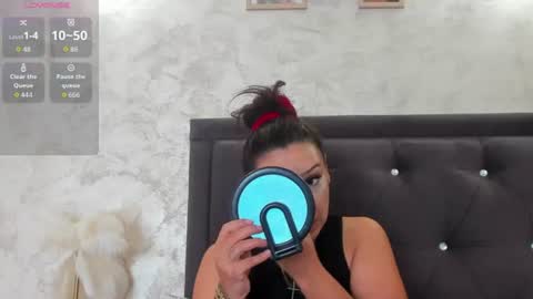 Snapshot of raelledarkstar chatting on June 2026 07:21:02 AM raelledarkstar online show from June 2026 07:21:02 AM