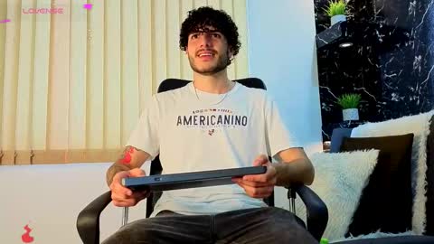 R A F A E L online show from December 2025 08:51:01 PM