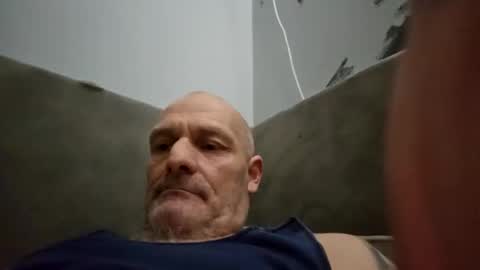 Snapshot of ragingzef69 chatting on May 2026 01:29:02 PM Bigthickdickinvic online show from May 2026 01:29:02 PM