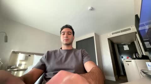 ragnearyou online show from September 2025 04:30:01 PM