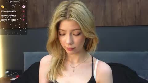 Lisa online show from March 2025 08:21:02 PM