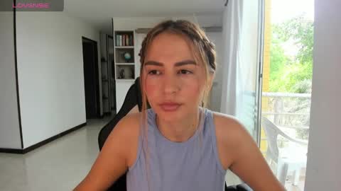 Snapshot of rainbow_jenny chatting on May 2026 06:09:01 PM Jennyindependent model . online show from May 2026 06:09:01 PM