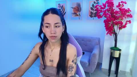 Rainy  online show from May 2026 12:00:01 PM