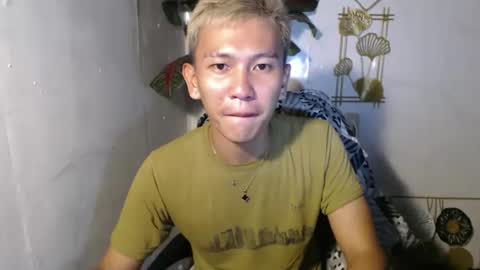 ralfhuge24 online show from April 2026 09:51:02 AM