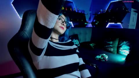 Ramona online show from December 2025 03:13:01 AM