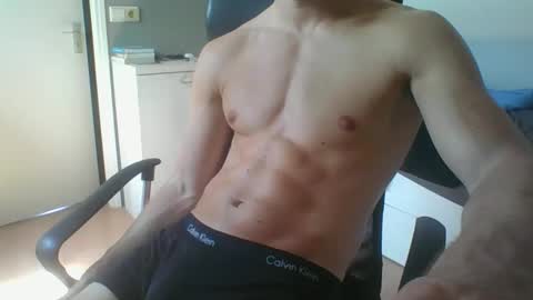ramonjoosse2001 online show from May 2026 10:56:02 AM