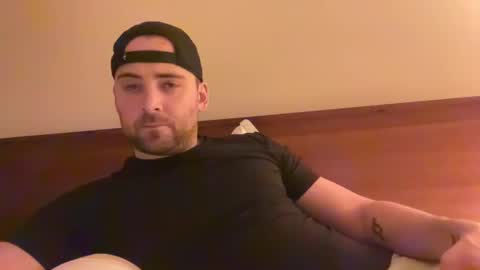 Snapshot of randomdude5950 chatting on February 2025 01:45:02 AM randomdude5950 online show from February 2025 01:45:02 AM