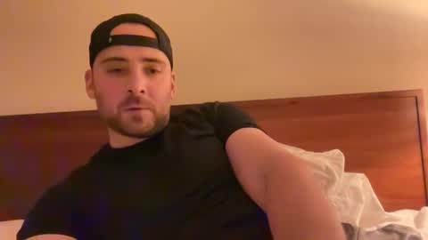 Snapshot of randomdude5950 chatting on March 2025 02:46:02 AM randomdude5950 online show from March 2025 02:46:02 AM