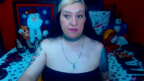 Sonia online show from December 2024 11:39:02 PM