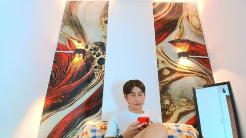 raphael_nyon1 online show from May 2026 04:18:02 AM
