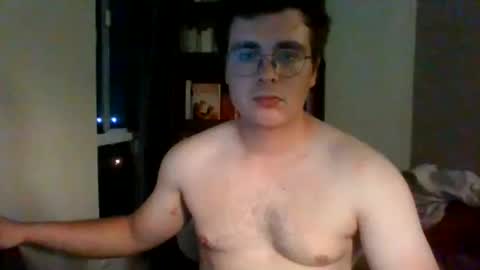 Snapshot of raphou9737 chatting on July 2026 01:53:01 AM raphou9737 online show from July 2026 01:53:01 AM