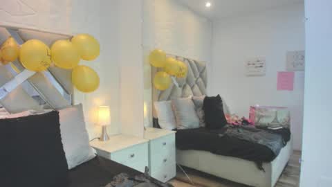 Raquel Moore  online show from January 2026 03:58:01 PM