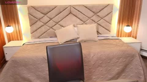 Raquel online show from April 2026 07:48:01 PM