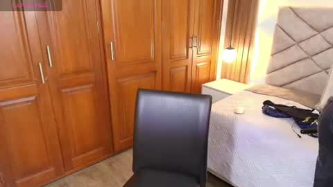Snapshot of raqueljones_ chatting on June 2026 12:03:01 PM Raquel online show from June 2026 12:03:01 PM