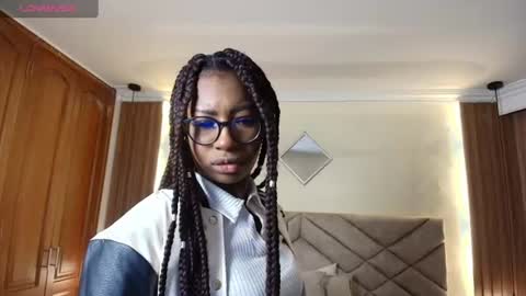 Snapshot of raqueljones_ chatting on June 2026 12:20:01 PM Raquel online show from June 2026 12:20:01 PM