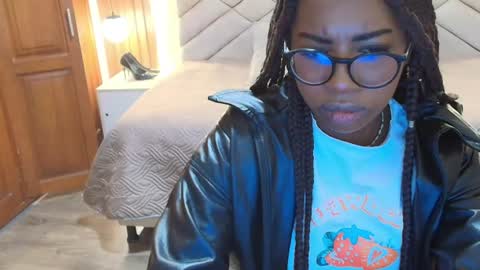 Snapshot of raqueljones_ chatting on July 2026 12:15:02 PM Raquel online show from July 2026 12:15:02 PM