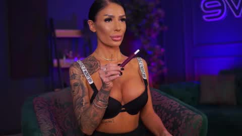 Raquelle online show from February 2025 07:41:02 PM