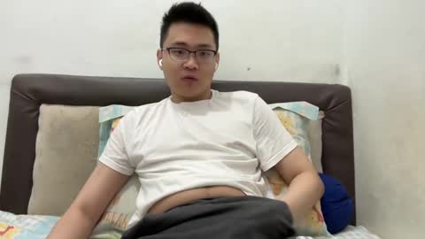 Snapshot of ratedepic17 chatting on December 2024 02:11:01 PM randomnaut online show from December 2024 02:11:01 PM