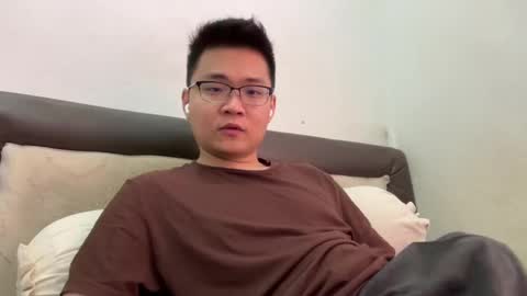 Snapshot of ratedepic17 chatting on December 2024 04:12:02 AM randomnaut online show from December 2024 04:12:02 AM