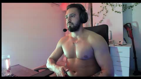 RaulMaxel online show from May 2026 10:27:02 PM
