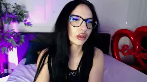 Raven Foxxy online show from March 2026 07:03:01 AM