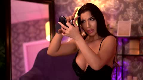 Snapshot of ravenbelrose chatting on November 2025 10:59:01 AM Rosa online show from November 2025 10:59:01 AM