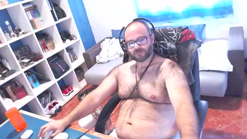 ravingr3d3 online show from October 2025 09:29:02 AM