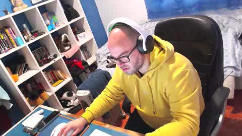 ravingr3d3 online show from February 2026 09:14:01 AM