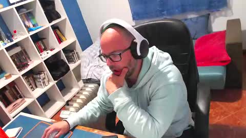 ravingr3d3 online show from April 2026 09:53:02 PM