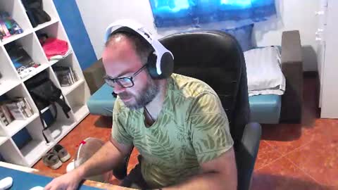 ravingr3d3 online show from July 2026 08:12:01 AM