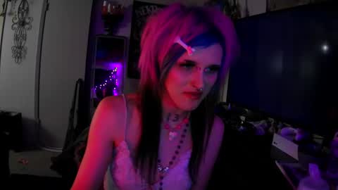 Snapshot of ravynstar13 chatting on September 2025 06:40:01 AM ravynstar13 online show from September 2025 06:40:01 AM