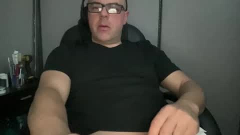 Snapshot of ray_fucks323 chatting on March 2026 11:10:02 PM ray_fucks323 online show from March 2026 11:10:02 PM