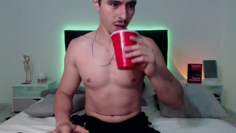 Snapshot of ray_weed chatting on November 2025 11:15:02 PM Ray online show from November 2025 11:15:02 PM